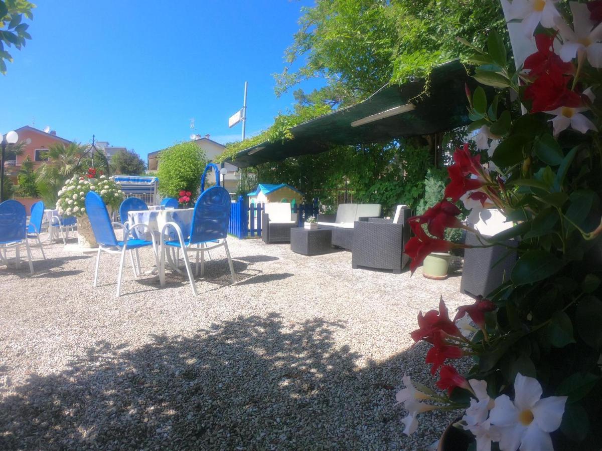 Splendid B&B Milano Marittima Exterior photo