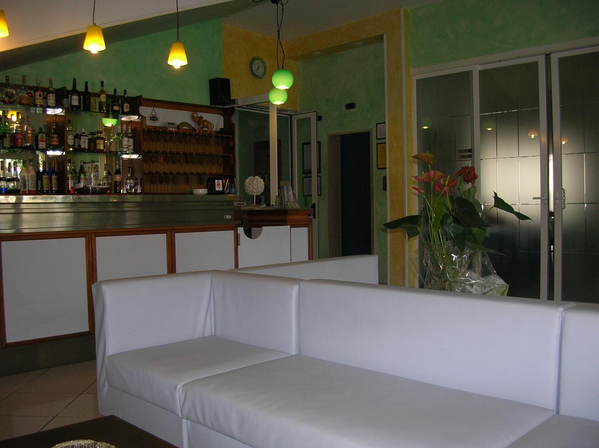 Splendid B&B Milano Marittima Exterior photo