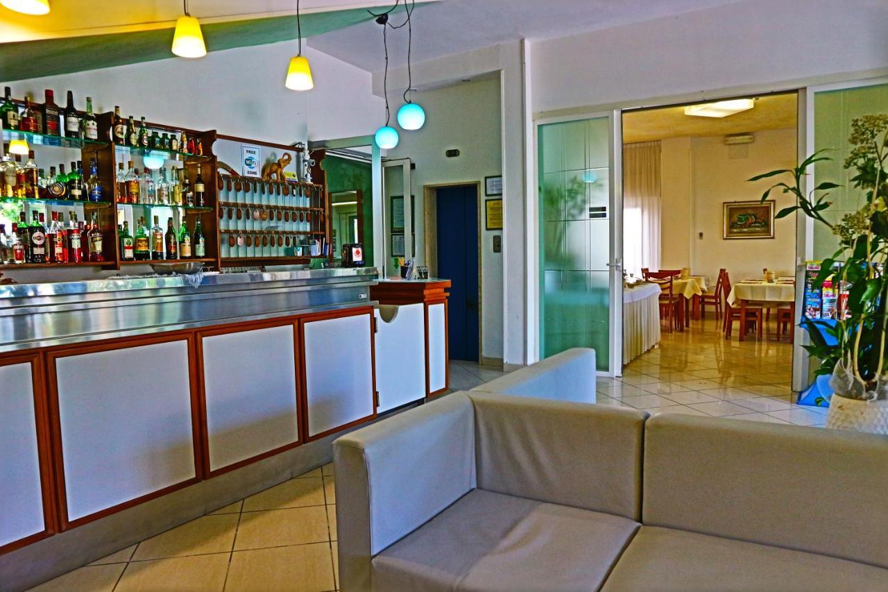 Splendid B&B Milano Marittima Exterior photo